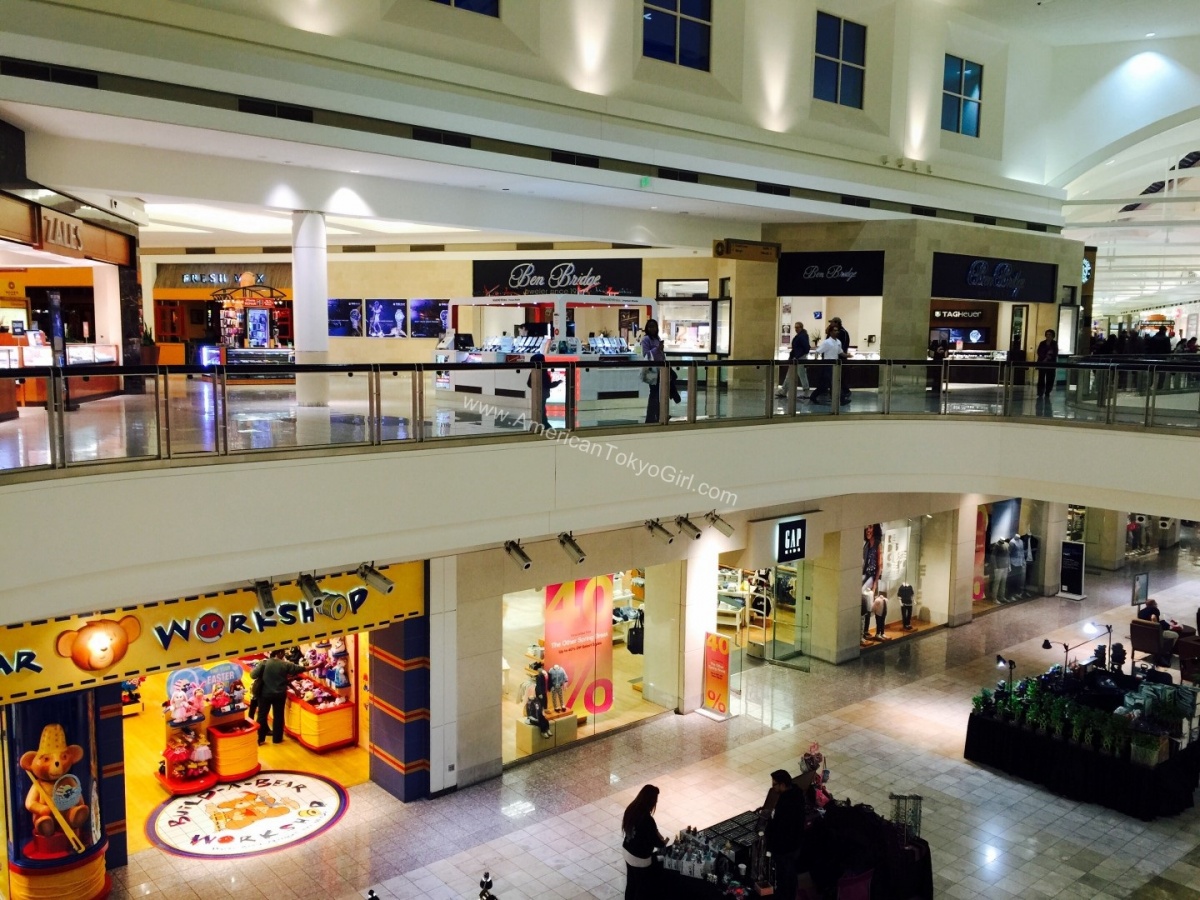 アメリカショピングモール内観