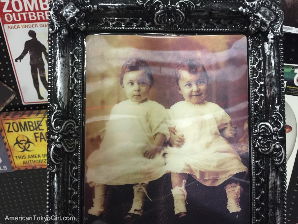 ハロウィングッズ-呪われた赤ちゃんの写真