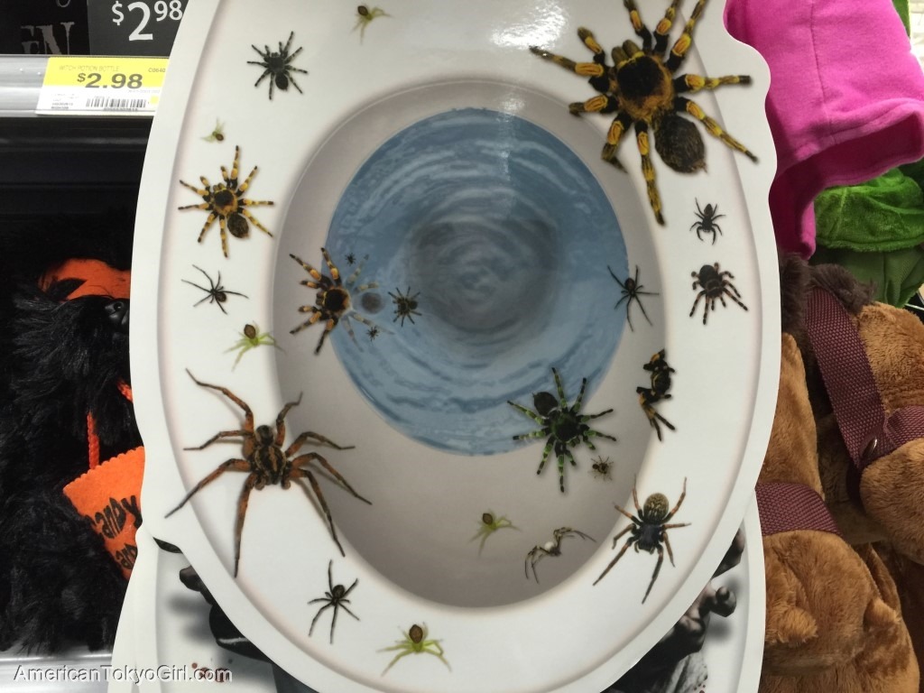halloween-walmart-ハロウィン飾り-トイレのクモ