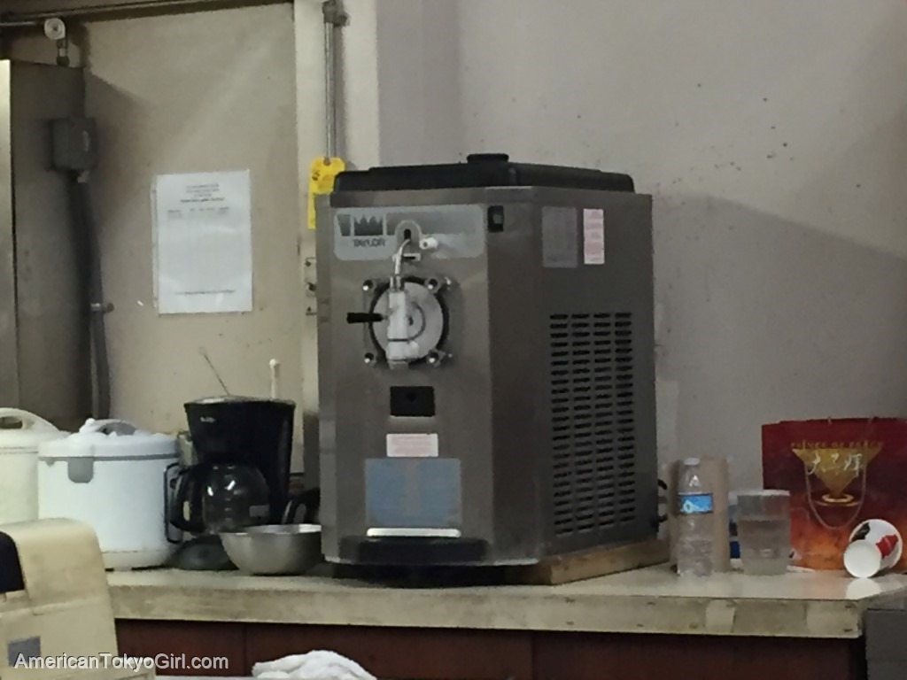 ハワイおすすめローカルフード-ハワイチキン-bobsbbqアイスクリーム