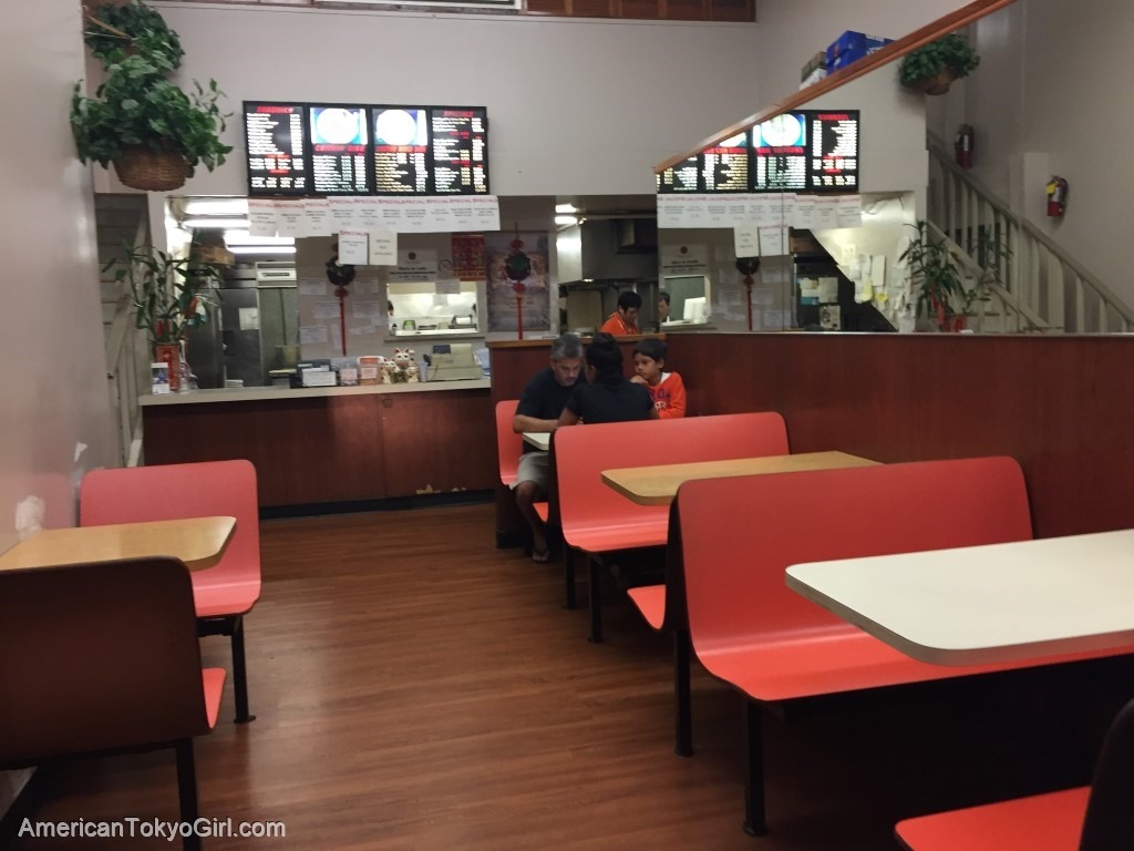 ハワイおすすめローカルフード-ハワイチキン-bobsbbq座席