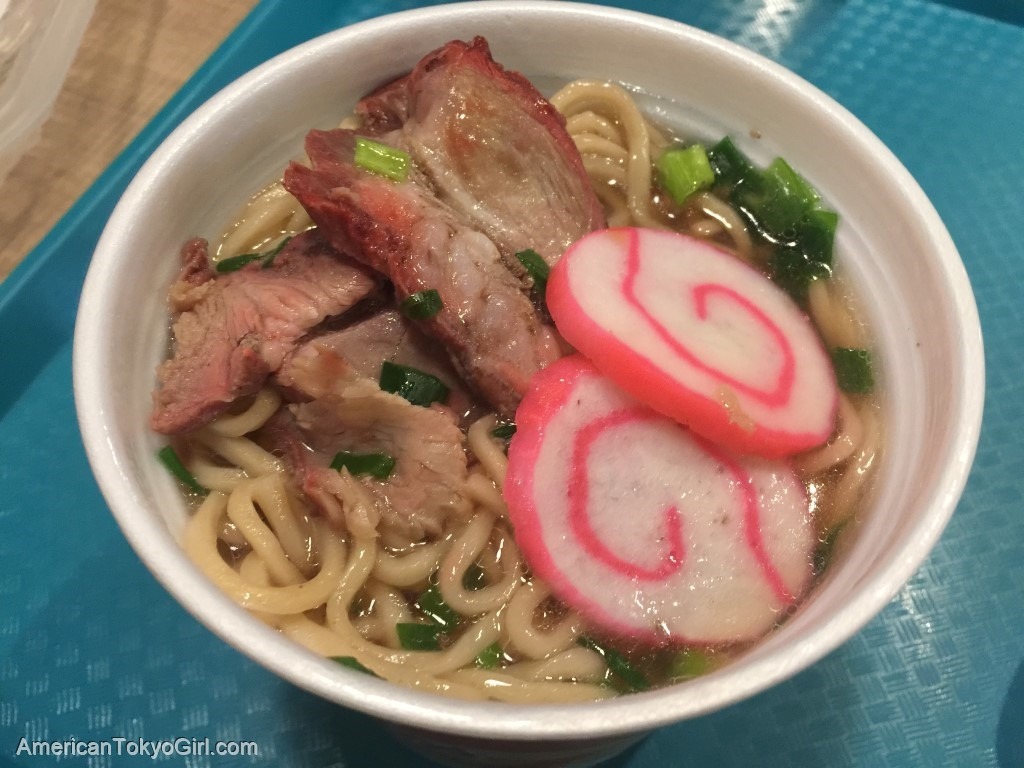 ハワイでブルーノマーズに愛される名物グルメ-ジッピーズサイミン