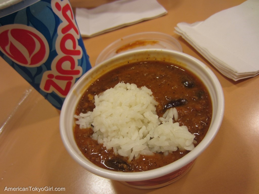 ハワイでブルーノマーズに愛される名物グルメ-ジッピーズチリボール