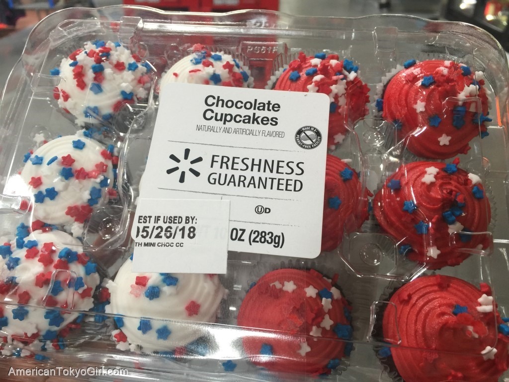 アメリカスーパーでお土産-メモリアルデー限定-カップケーキ