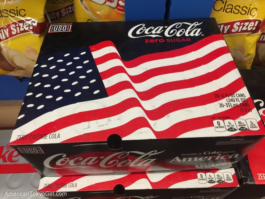 アメリカスーパーでお土産-メモリアルデー限定-コカコーラ