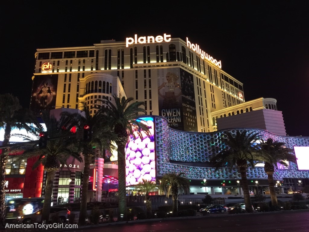 ラスベガス-プラネットハリウッド-ホテル-外観-ラスベガス夜