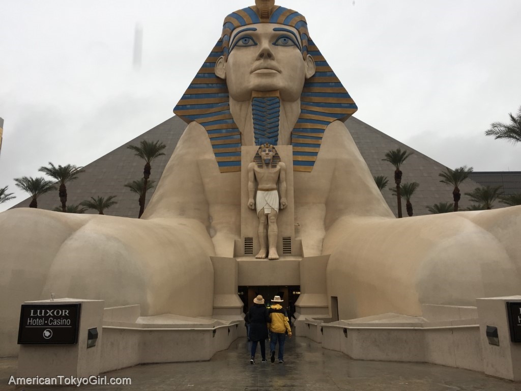 ラスベガス-ルクソール-ホテル-スフィンクス-外観