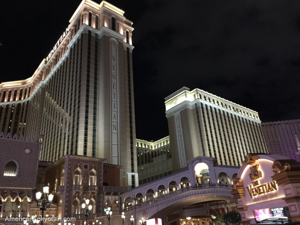 ラスベガス-ベネチアンホテル-外観-ラスベガス夜