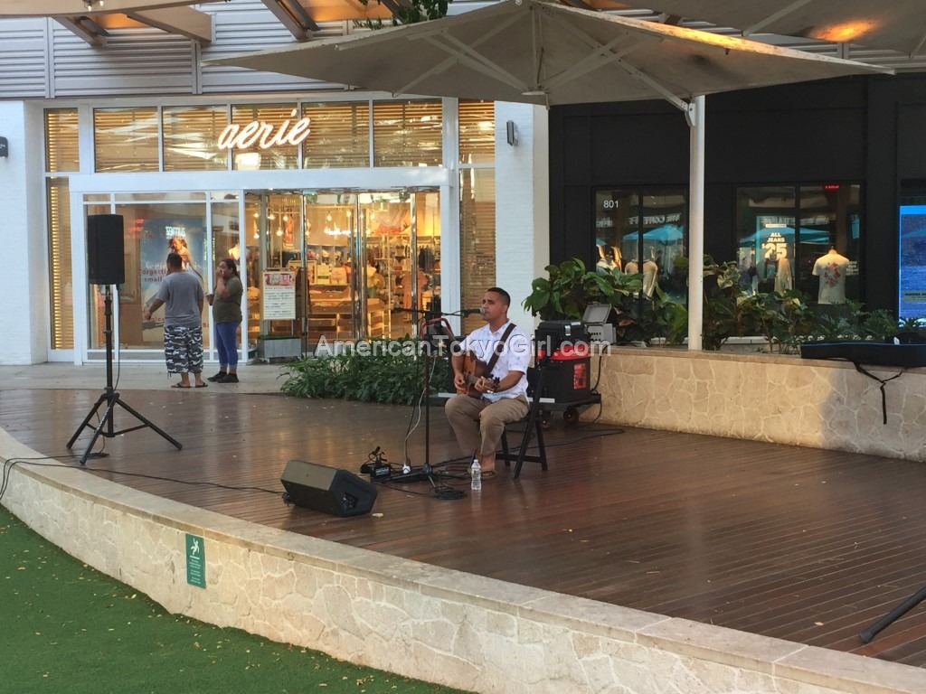 kamakanaalii-カマカナアリイ-センターコート-ライブミュージック